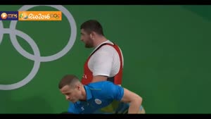 لحظه شکستن رکورد جهانی توسط تالاخادزه دسته فوق سنگین