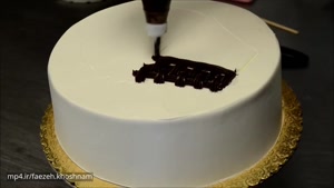 تزیین روی کیک به شکل سبد گل زیبا