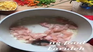 سوپ مرغ کرمدار