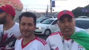 نظر هواداران تيم ملی ایران قبل از بازی با پرتغال در نزديكي محل برگزاری بازی