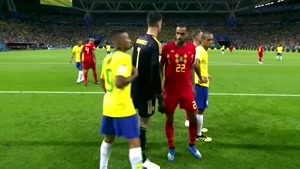 تیبو کورتوا سنگربان تیم بلژیک در بازی مقابل برزیل