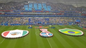 سرود تیم ملی برزیل و مکزیک از زاویه تماشاگران