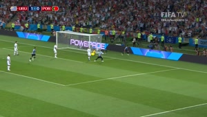 صحنه های حساس بازی اروگوئه و پرتغال