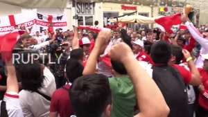 شادی هوادارن پرشور انگلیس پس از شکست کلمبیا