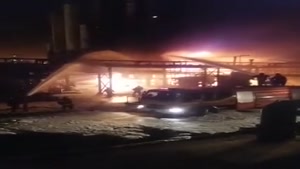 آتش سوزی در پتروشیمی آبادان در حال مهار است