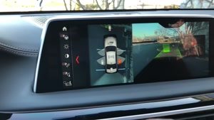 کنترل دستی BMW M760i بدون راننده