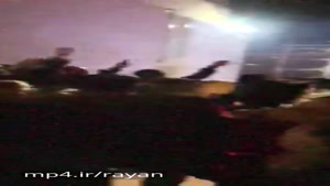 پاساژ ارگ تهران در میدان تجریش؛ تجمع دختران و پسران برای جشنواره بالن همراه با رقص و آواز👌😍