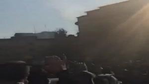 تجمع مردم و همخوانی آهنگ مرتضی پاشایی