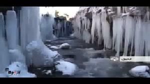 چشمه آبگرم در کنار آبشار یخی در اردبیل
