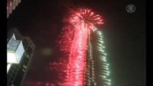 زیباترین آتش بازی سال 2013 در برج خلیفه ی دبی