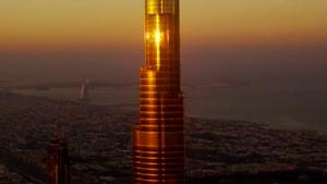 پرش از بلندترین برج جهان