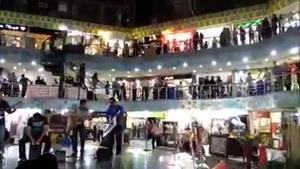 اجرای آهنگ خونه مادر بزرگه در مرکز خرید بوستان