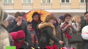 فیلم/ برگزاری مراسم یادبود کشته شدگان هوایپیمای روسی
