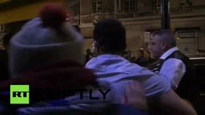 فیلم/ واکنش مردم انگلیس به مشارکت لندن در حمله به سوریه