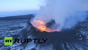 منظره های زیبا از فوران آتشفانی در ایسلند