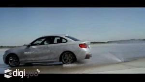 تیک آف کشیدن خودروی BMW بدون دخالت راننده
