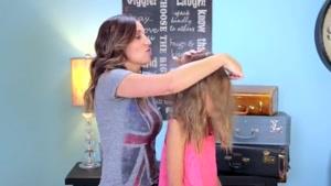 آموزش یک شنیون زیبا همراه با بافت موها