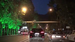 تهران ، شب خیابان ولی عصر، دربند