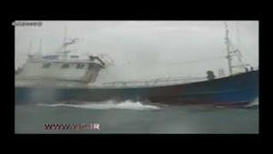 آتش گرفتن کشتی ماهیگیران هنگام فرار از چنگال گارد ساحلی