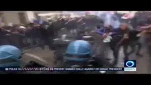 حمله پلیس ایتالیا با گاز اشک آور به تظاهرکنندگان