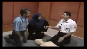 فقط در ۴ دقیقه احیای قلبی ریوی(CPR) را یاد بگیرید. تا روزی افسوس بلد نبودن آن را نخوریم...