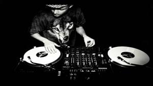 DMC Champion DJ Rafik Performs on Traktor Scratch Pro