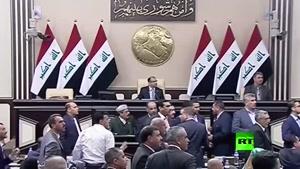 فیلم/ درگیری در پارلمان عراق