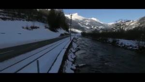 چشم انداز طبیعت زیبای سوئیس