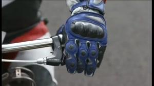 موتورسیکلت عجیب مونو ویل رکورد سرعت جهان را شکست / رسانه تصویری وی گذر