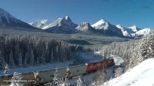 عبور قطار شرکت راه آهن اقیانوس آرام در یخبندان کانادا