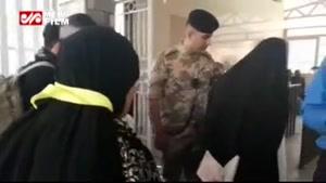 کنترل ویزا و گذرنامه زائران توسط مرزبانان در مهران
