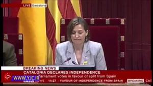 لحظه اعلام جدایی یک‌طرفه در پارلمان کاتالونیا