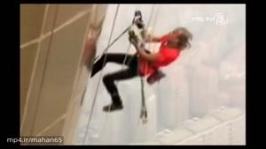 صعود مرد عنکبوتی فرانسوی از بلندترین برج فولادین جهان