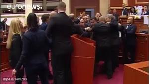 درگیری نمایندگان در پارلمان آلبانی