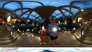 ویدیو 360 درجه _ شبی در موزه در کنار دایناسورها