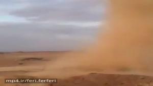 چاه عجیبی در عربستان کشف شده که هر چیزی داخلش بندازی اونو با فشار زیادی به بیرون پرتاب میکنه !