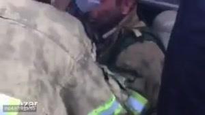 مصدوم شدن یکی از آتش‌نشان‌ها در عملیات برج آناهیتا
