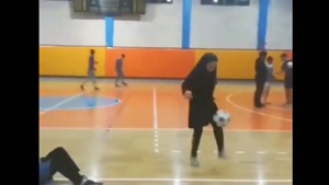 حرکتهای پا به توپ عالیه  دختران ورزشکار  ایرانی 