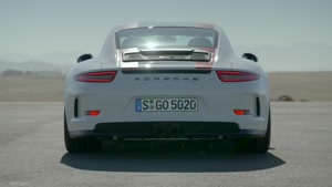 پورشه 911R و صدای خروجی خفن این ماشین حرفه ایی 