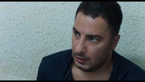 درگیری نوید محمد زاده با پلیس در فیلم متری شیش و نیم