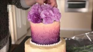 آموزش تزیین کیک با گل های مختلف