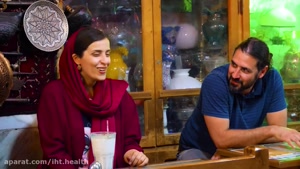 تجربه غذا های اصیل و محلی ایرانی در اصفهان توسط توریست آمریکایی