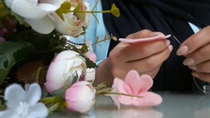 آموزش ساخت شکوفه نمدی برای تاج و گل سر