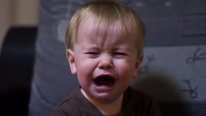 دلیل گریه کردن بچه ها در هواپیما 
