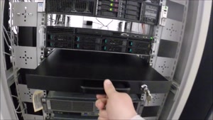 نگاهی به Server Room با انواع تجهیزات سیسکو٬ میکروتیک ٬ سرور اچ پی