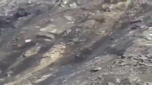 ویدئو لحظه ریزش کوه در جاده آزادشهر به شاهرود
