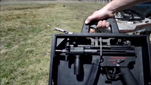 Namasha.com - معرفی سلاح اتوماتیک کیفی HK MP5K