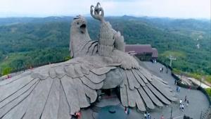 نماشا - پارک جنگلی جاتایو هند با بزرگترین مجسمه پرنده در دنیا