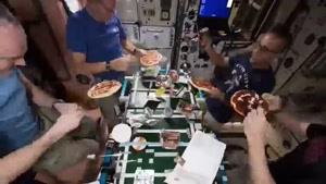 نماشا - اولین رستوران فضایی در ایستگاه فضایی