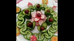 آموزش سبزی آرایی با گوجه و خیار
